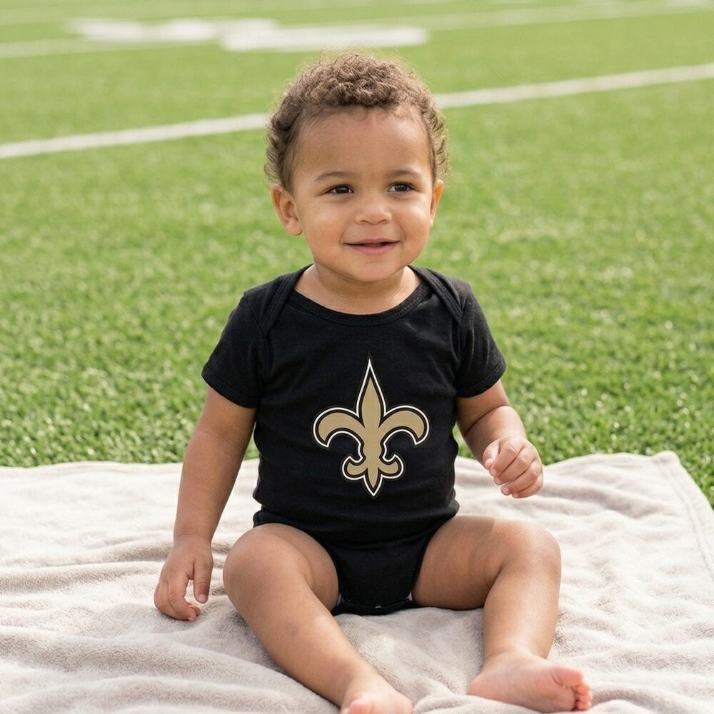 NEW New Orleans Saints Baby OnePiece Bodysuit Sleeper Black Fleur De Lis NFL 24M